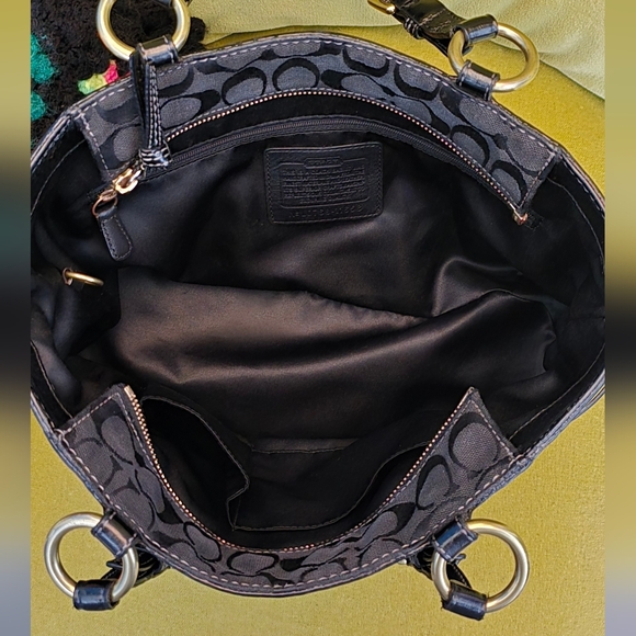 Coach Black Jacquard Gallery Tote Gold Hardware (11658) - Picture 5 of 6